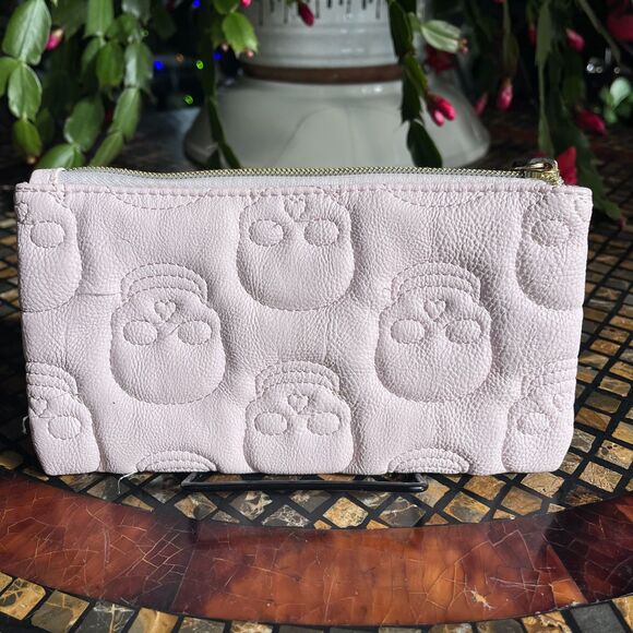 Betsey Johnson Pink Skull Boss Vanity Faux Leather Bag Gold Tone Hardware EUC - Picture 2 of 6